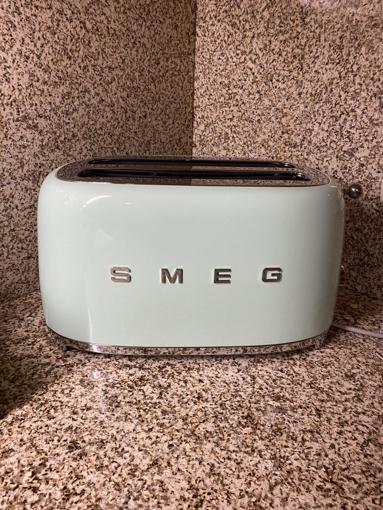 Torradeira Smeg verde água