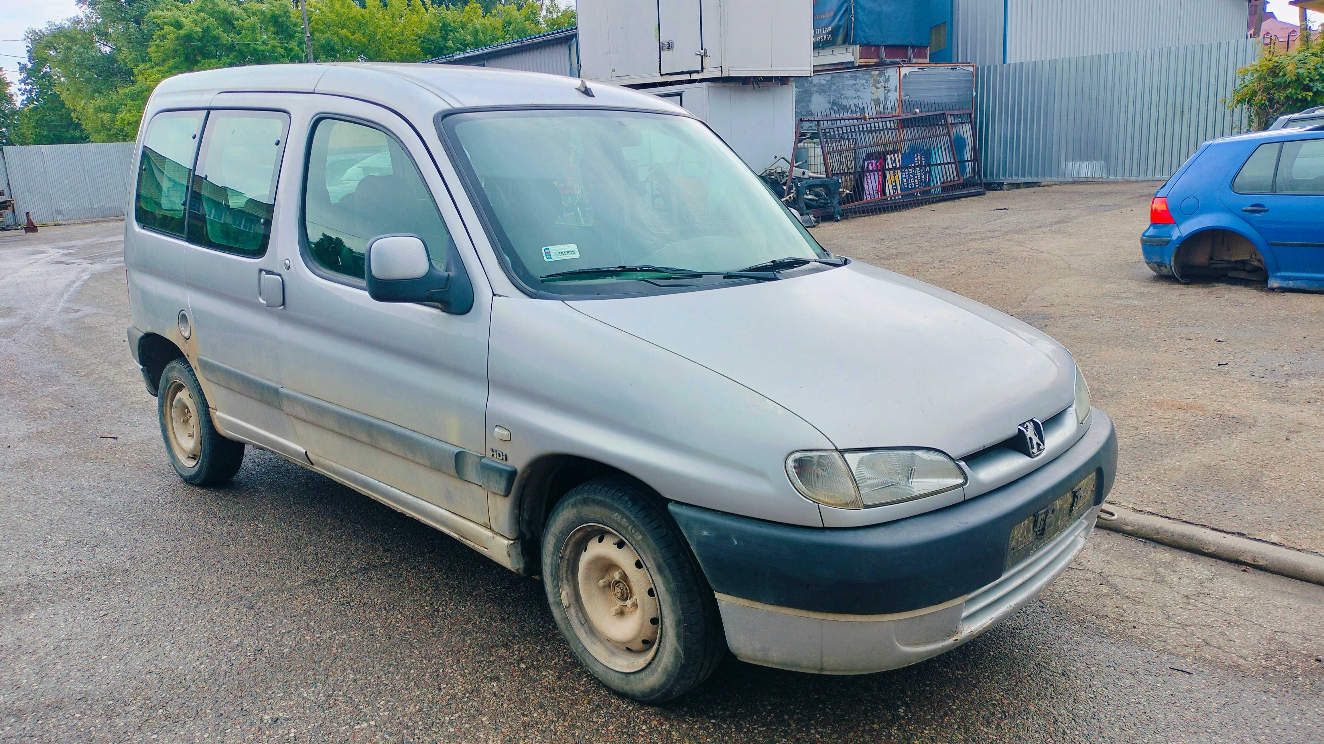 Peugeot Partner drzwi błotniki zderzak lampy klapa fotele części