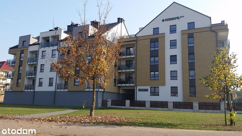 Kawalerka w ładnym budynku i spokojnej okolicy (Zielona Dolina)