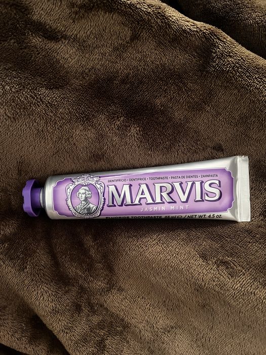 Marvis pasta do zebow