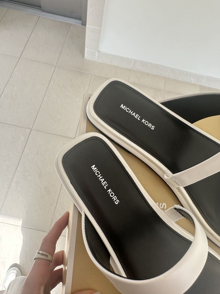Michael kors тапки
