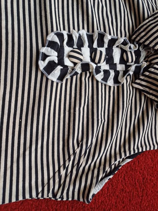 Camisola de riscas bem diferente!!