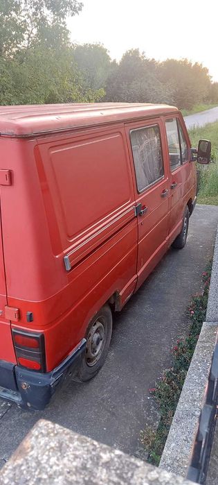 Продається автомобіль Рено Трафік