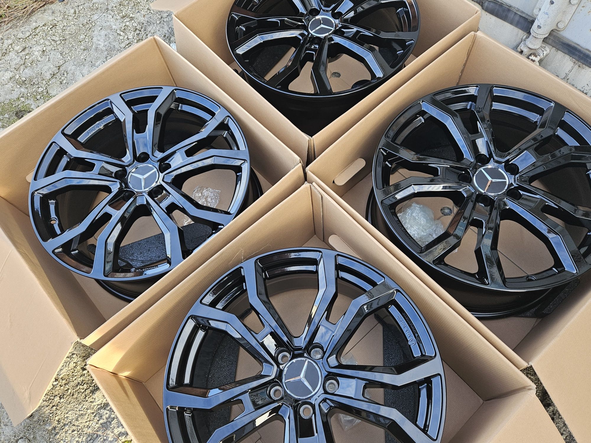 Felgi aluminiowe 5x112 8jet 30 19" mercedes glc