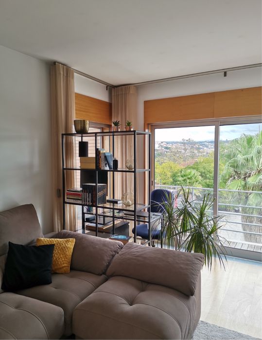 Estante VITTSJÖ preto vidro IKEA