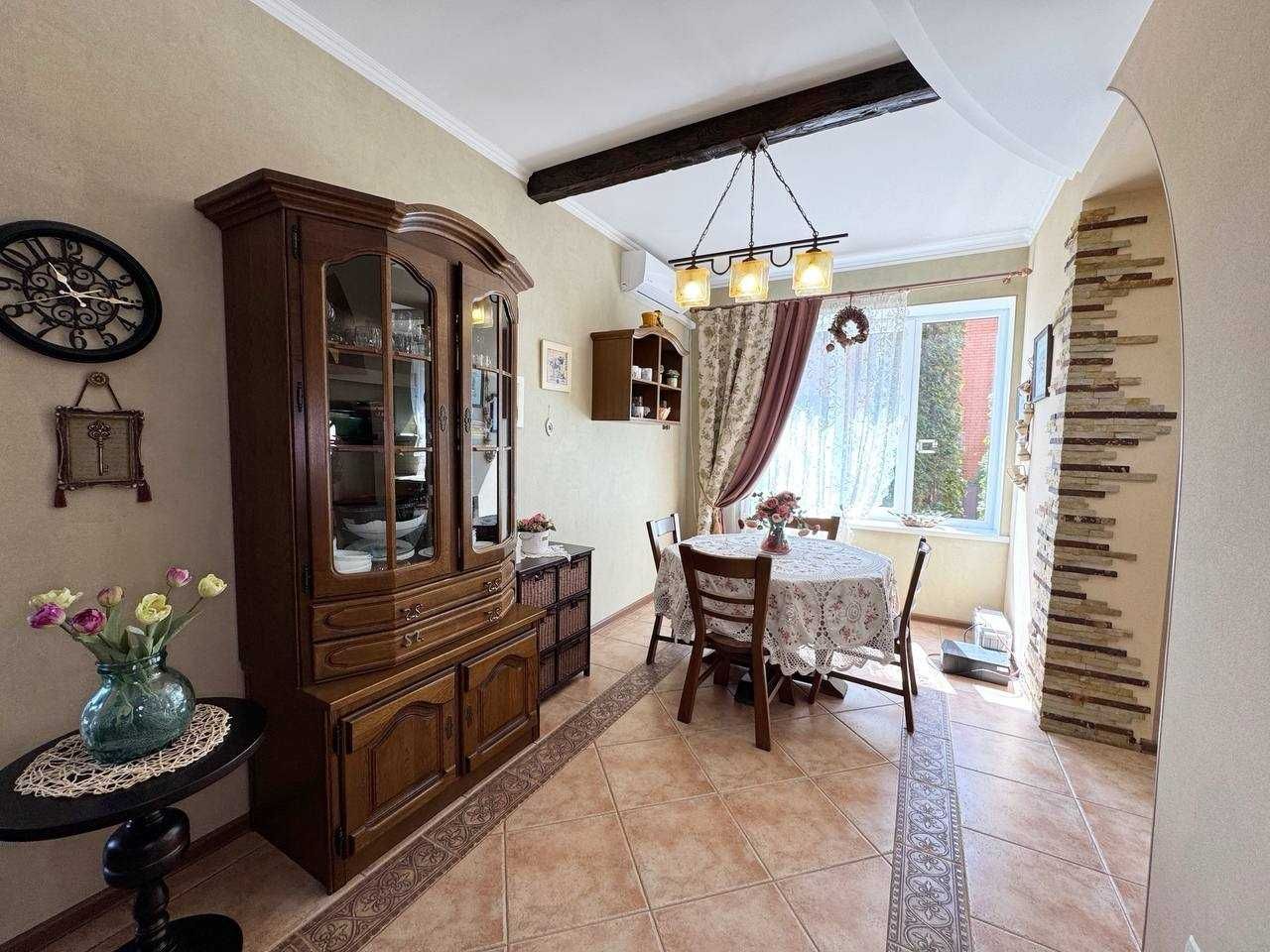 Продаж сучасного будинку, ландшафт, 10 сот.( Старе місто)