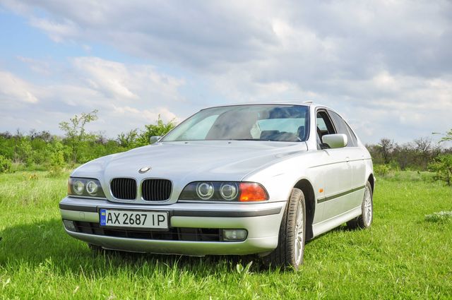 BMW 520 E39 1998Г