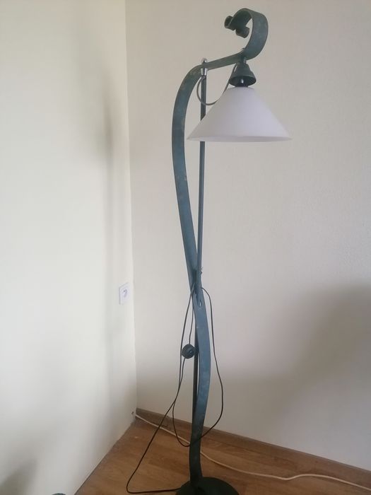 Sprzedam lampę stojąca