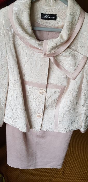 Elegancki komplet komunia 44