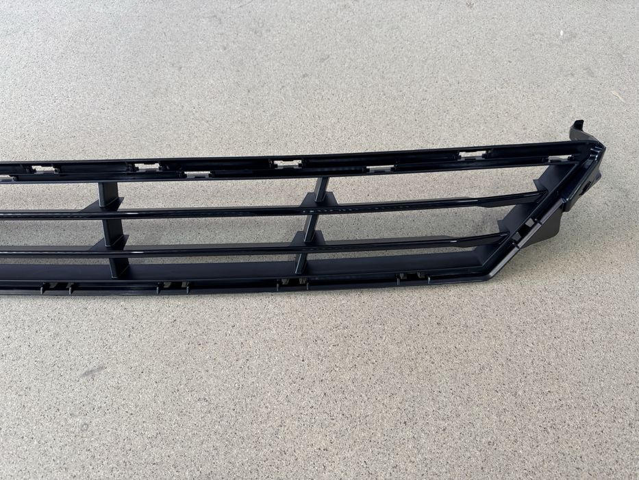Решітка решотка бампера рестайл bmw g01 g02 x3 x4 центральна г01 г02