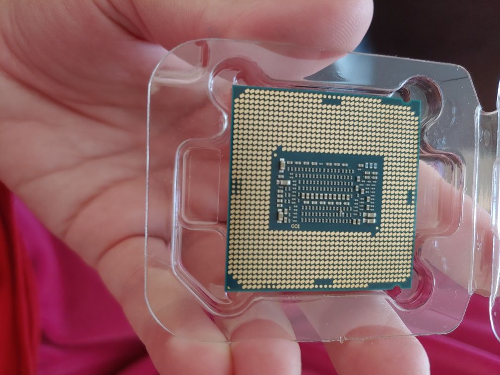 Процессор Intel core i5 8600k