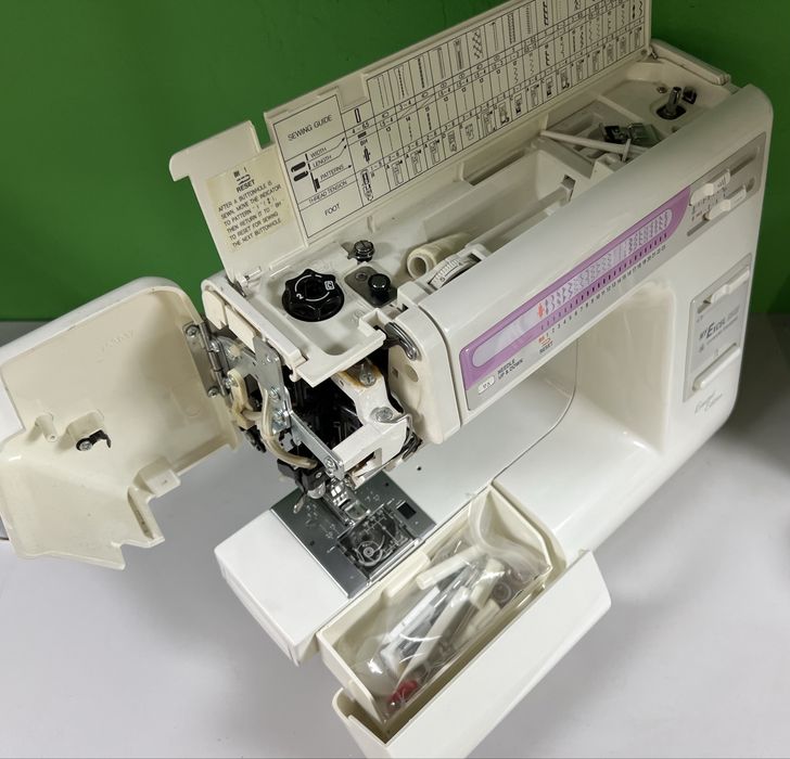 Швейна машина Janome My Excel 23XE