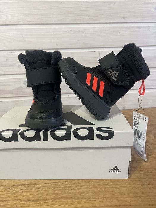 Адідас зимові чоботи ботинки сапожки 20 розмір