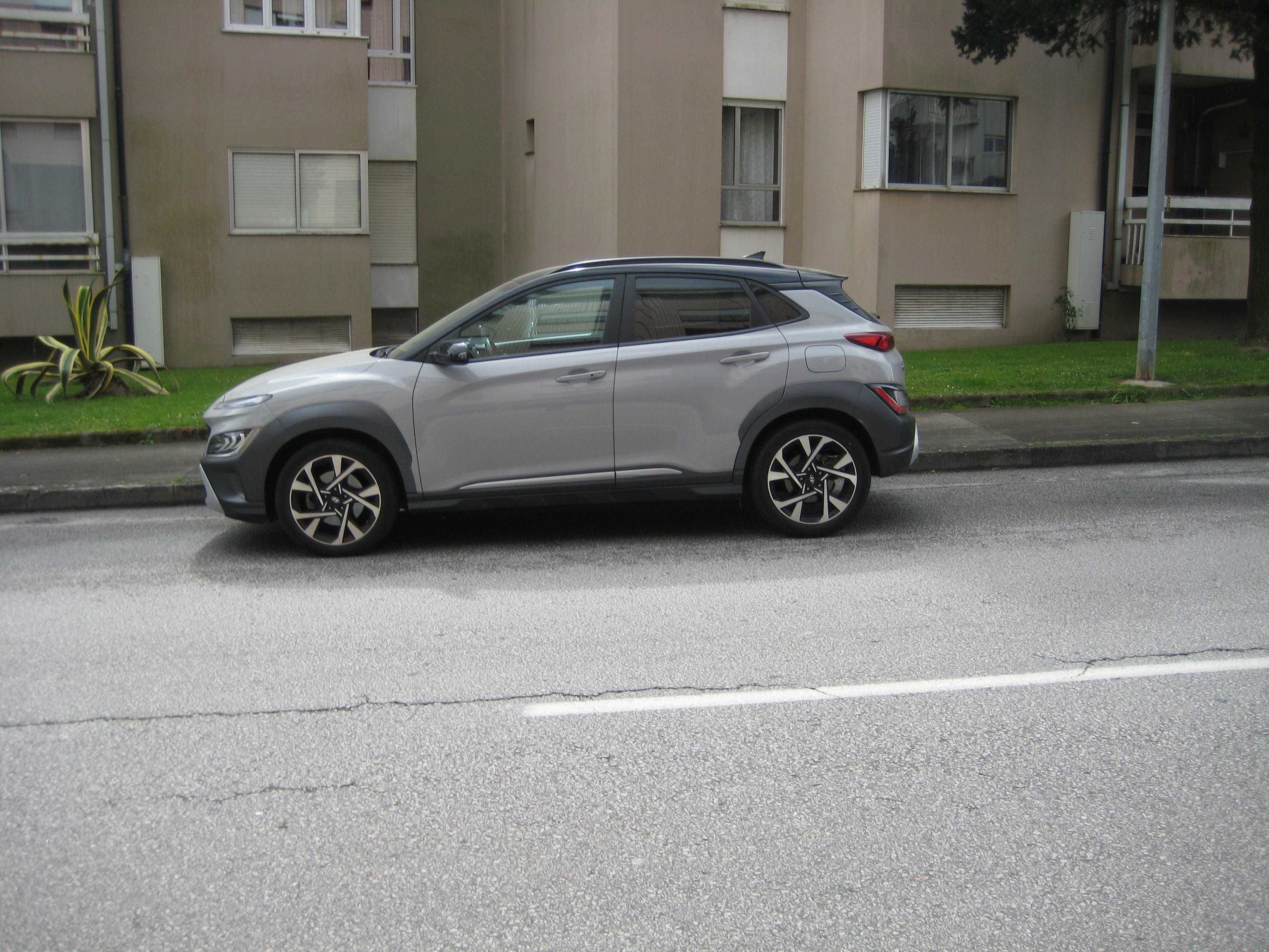 Hyundai Kauai cinzento