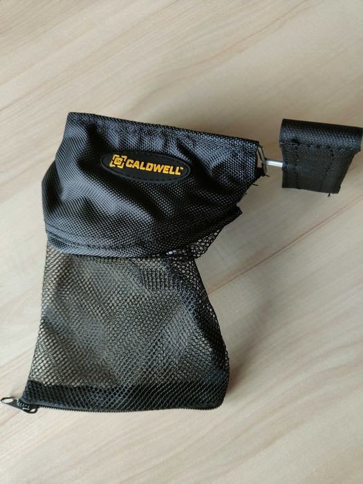 Caldwell, Chwytacz,Łapacz łusek.