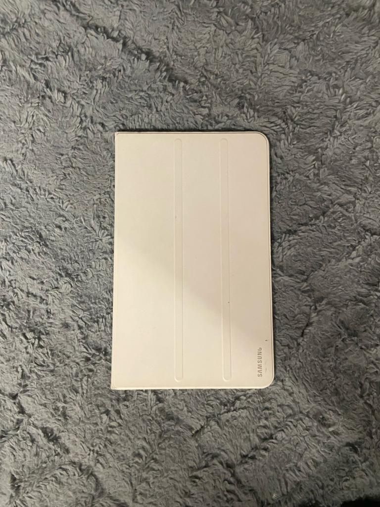 Samsung Galaxy Tab A z casem