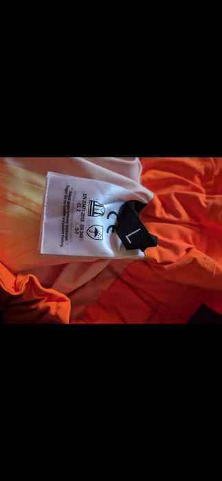 Продам робочі штани ,футболка сигнальна, спецодяг,комбінезон