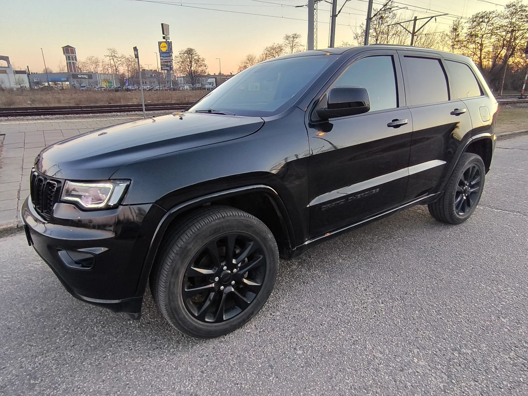 Jeep Grand Cherokee Grand Cherokee Altitude Black Edition 3,6 napęd 4x4