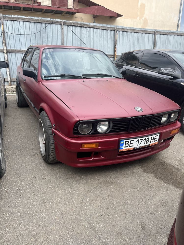 Срочно продам е30