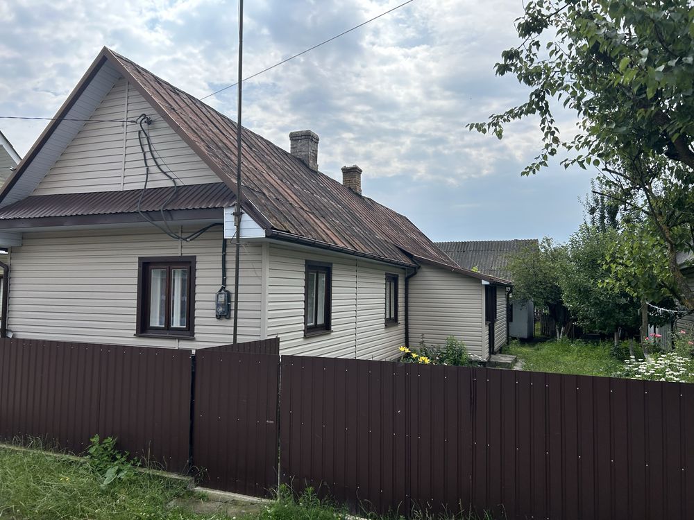 Продаж будинку в центрі м. Березне