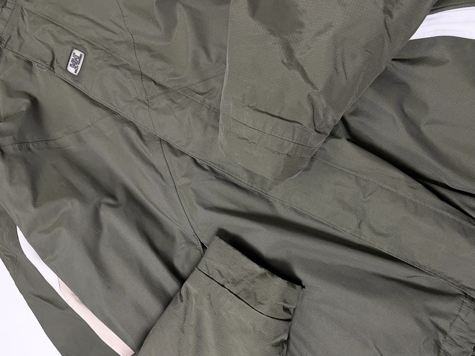 Helly Hansen розмір L ОРИГІНАЛЬНА куртка