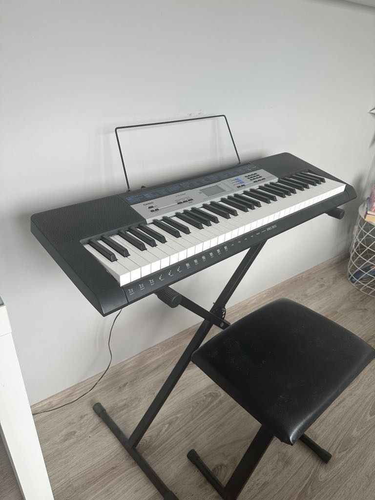 Keyboard casio ctk 1550 + statyw + stołek -zestaw idealny do nauki