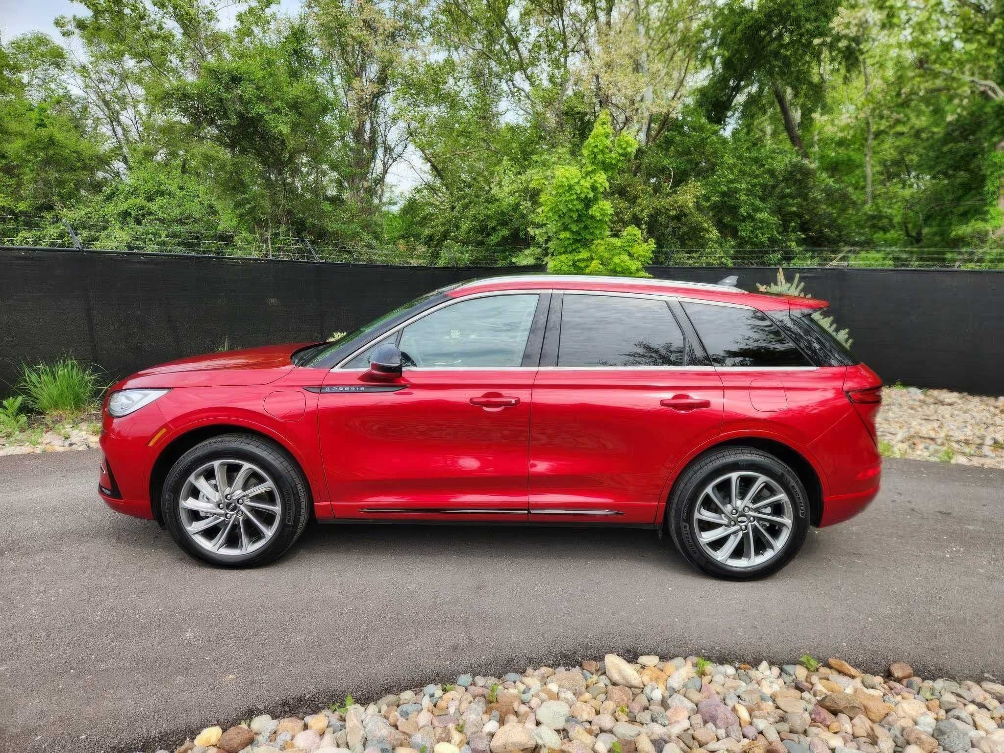 2022 Lincoln Corsair Hybrid