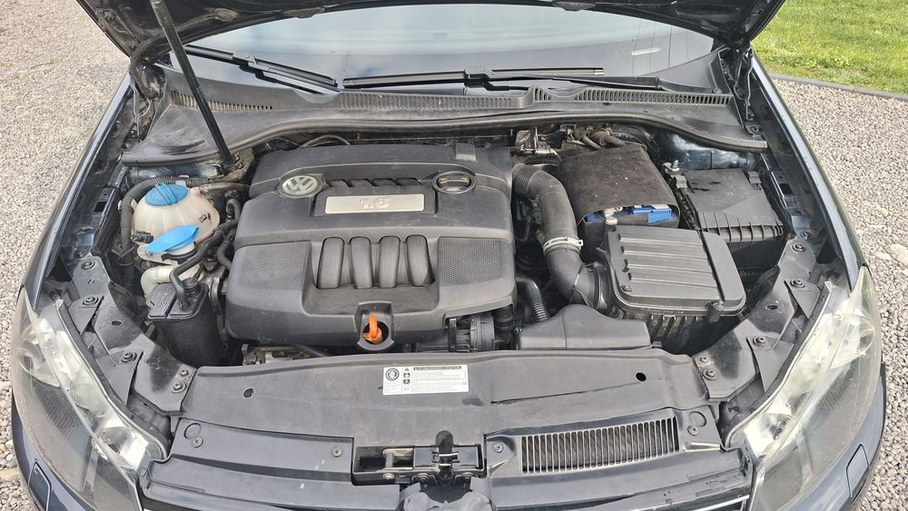 Volkswagen Golf VI 1.6MPI