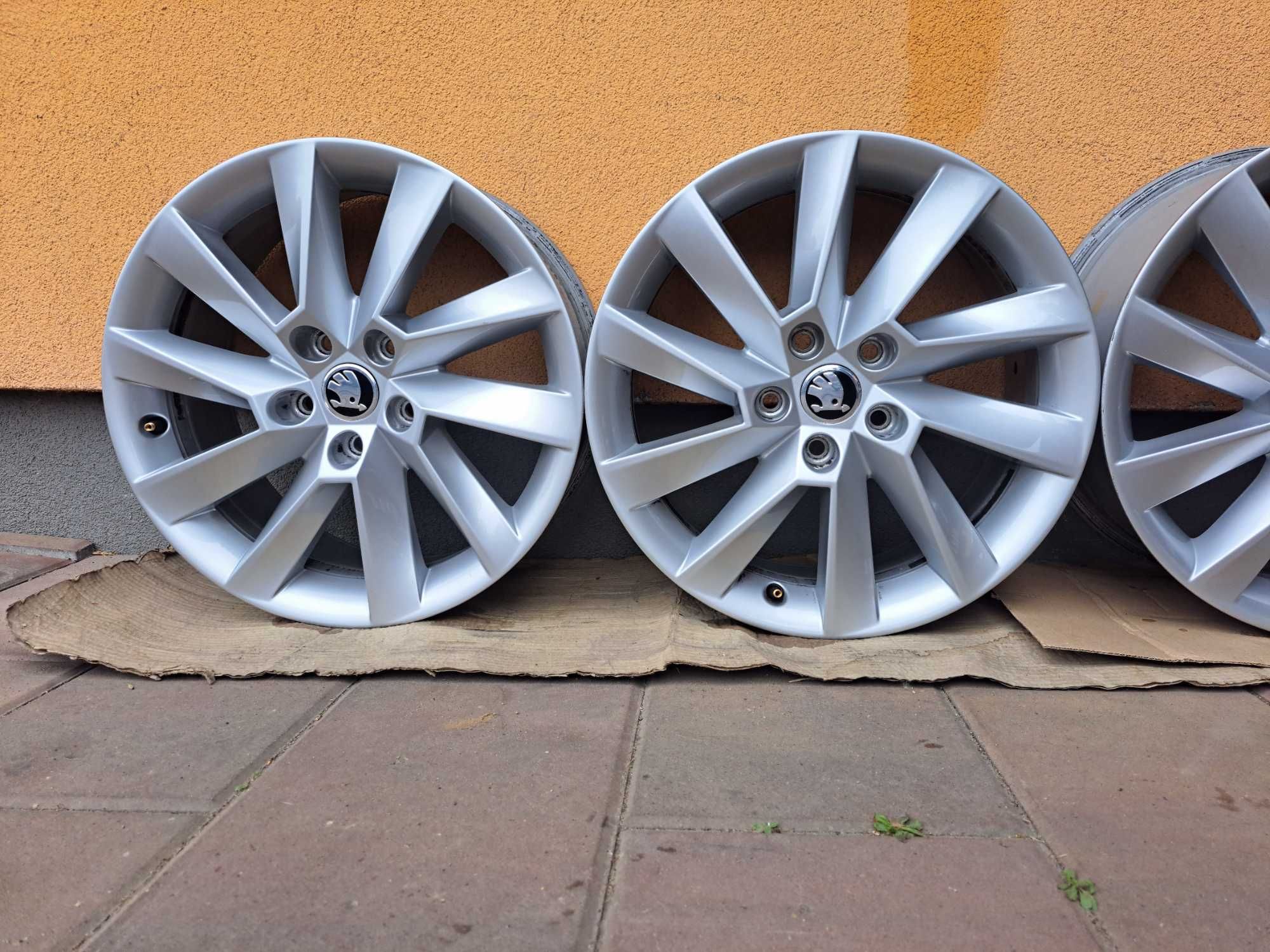 Alu Felgi Aluminiowe 5x112 17" Skoda Koroq Kodiaq Octavia Superb Yeti