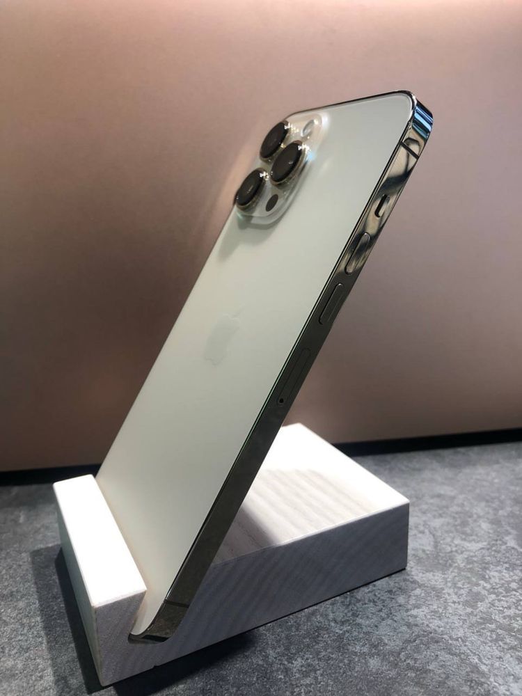 IPhone 13 pro max 128 Gold