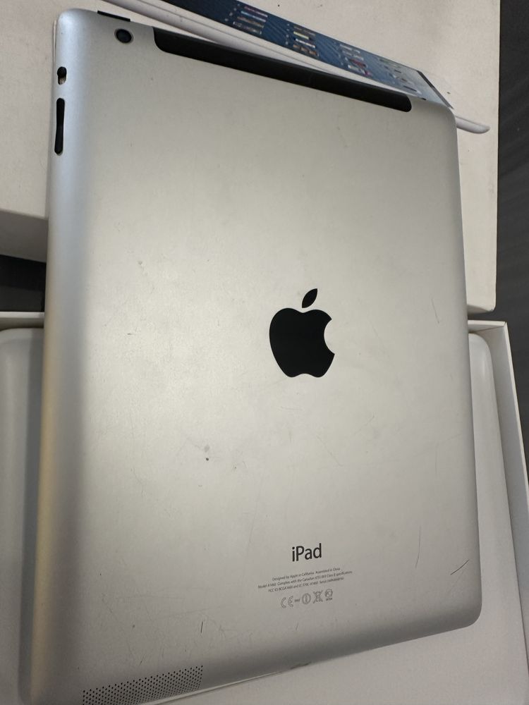 Планшет Apple iPad 4 Wi-Fi 4G 16G White MD525TU/A.
