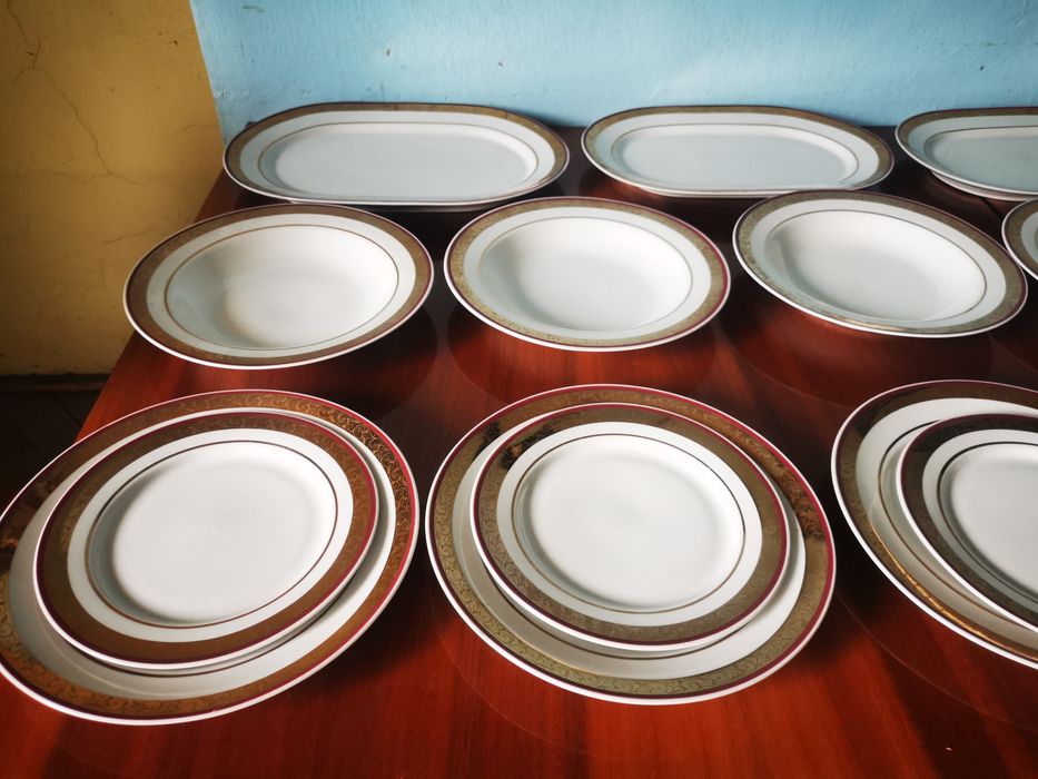Serwis obiadowy dla 6 osób zlocona porcelana WŁOCŁAWEK lata 70 prl