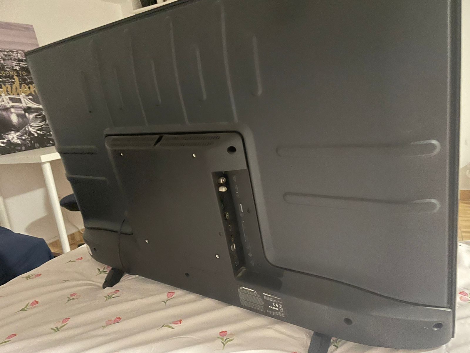Vendo TV para peças