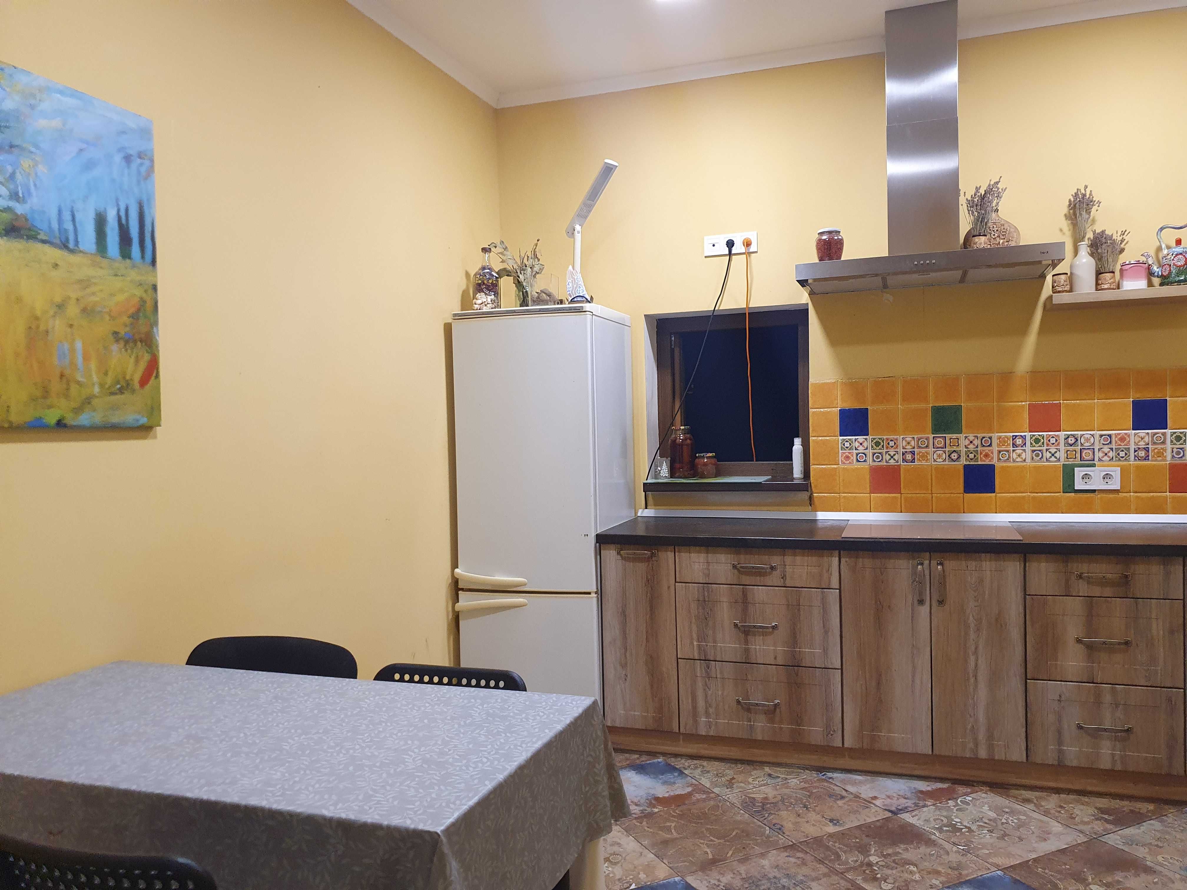 Продам готовий будинок з документами в центрі міста Буча!