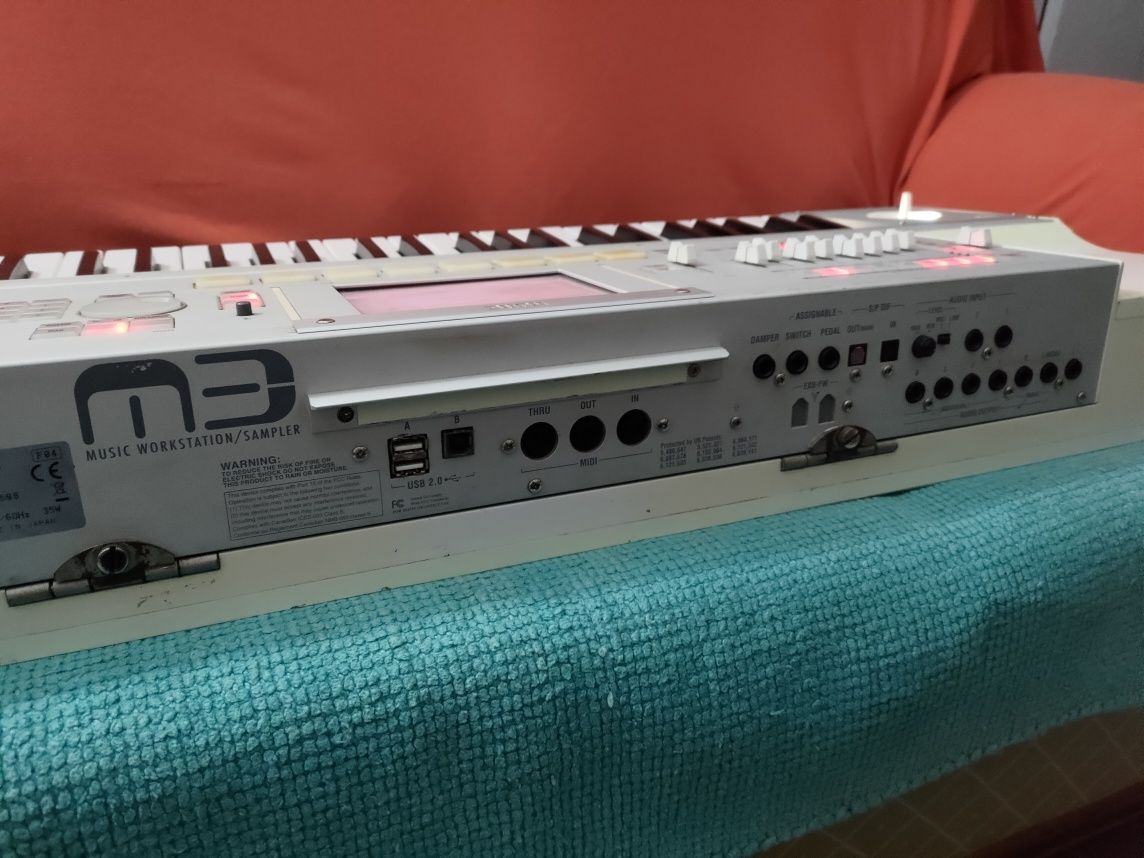 Korg M3 - 61 (Expanded)