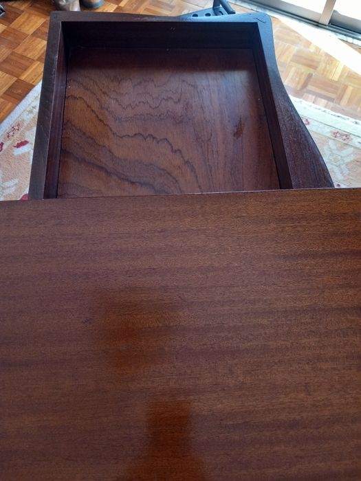 Mesa de Jogo e Aparador!