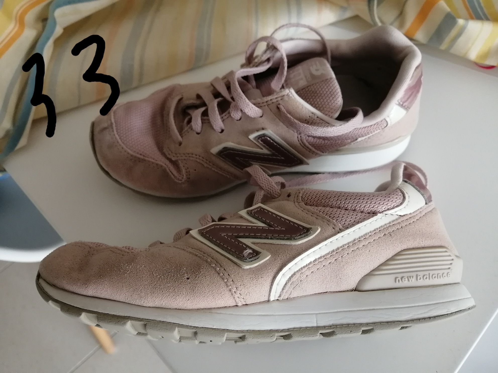 New Balance e Merrell de criança