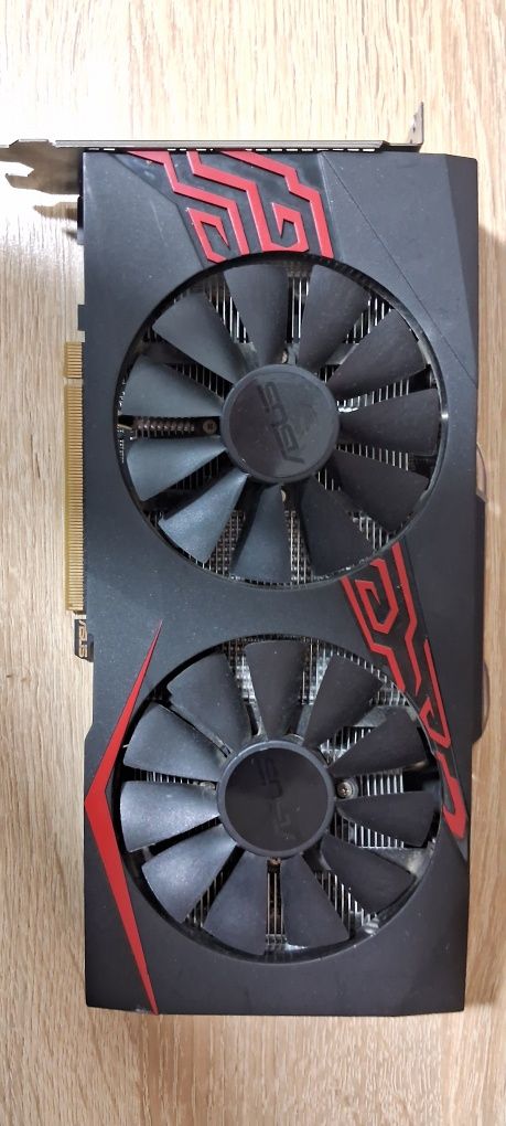 Продам видеокарту б.у. asus