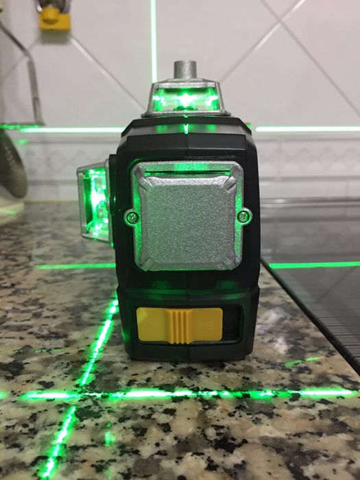 Laser autonivelante 12 linhas novo linha verde