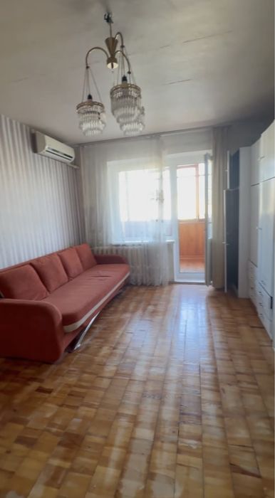 Продам однокомнатную Троещина