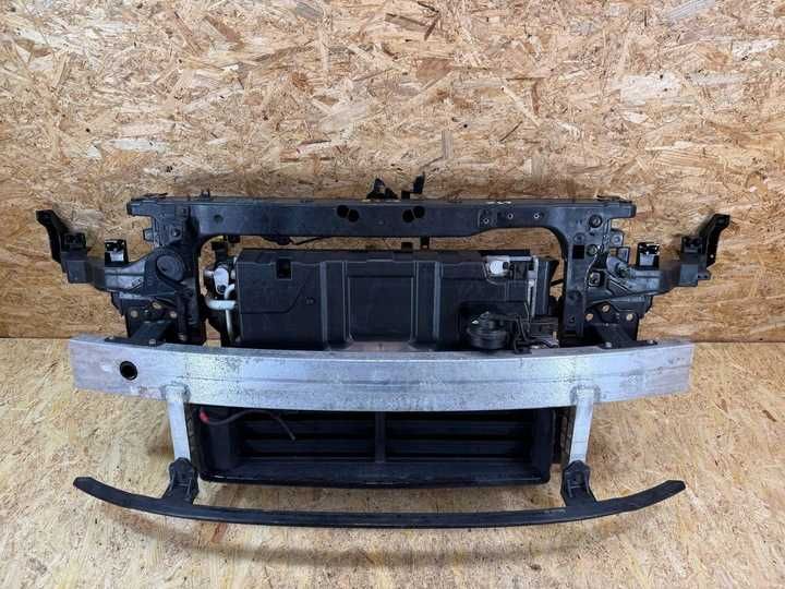 Kia Niro 2 передня панель,телевізор