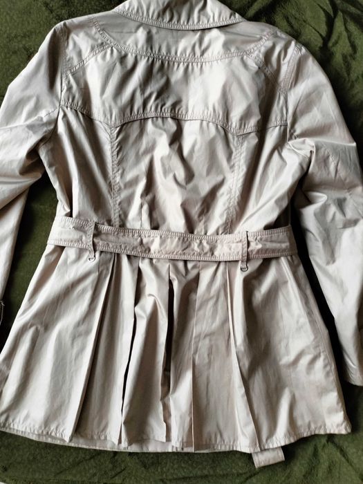 Trencz beżowy Benotti r. 40/42