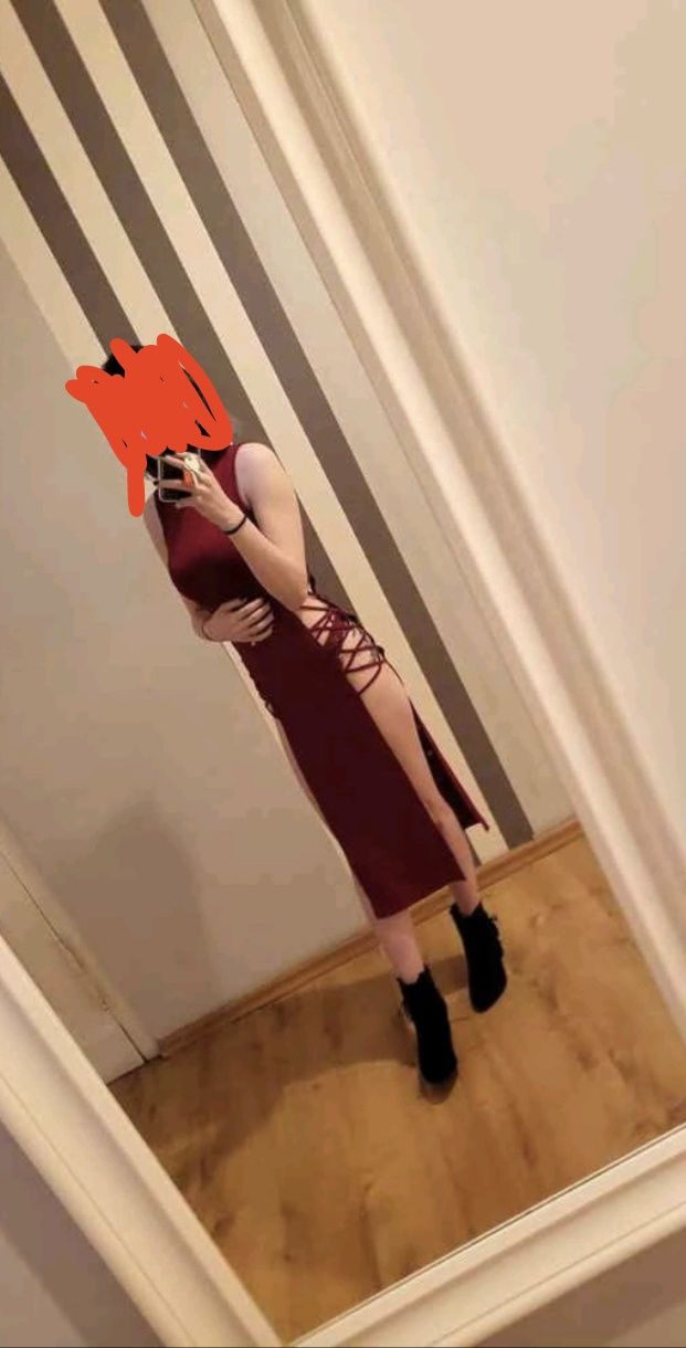 SXy sexy sukienka bordo z wycięciami Shein XS