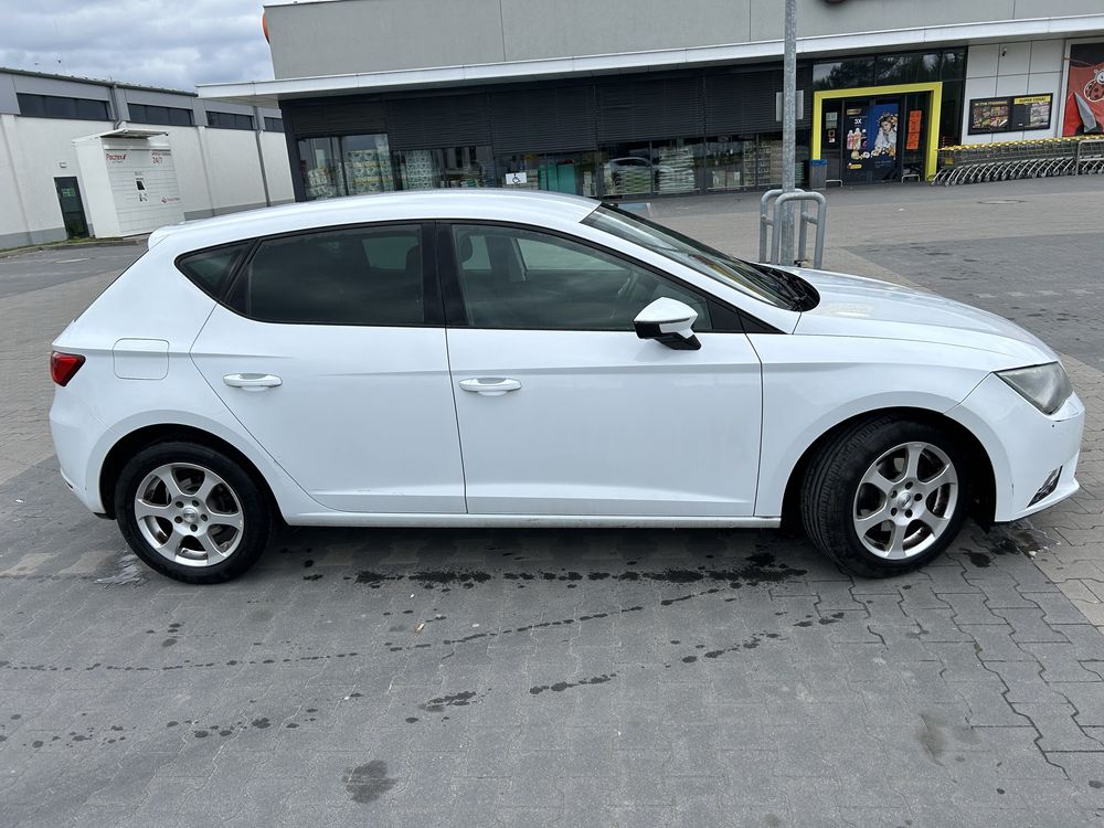 Seat Leon , Biała Perła , Zamiana