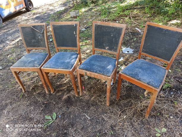 Krzesła drewniane 4 sztuki kompletne do renowacji
