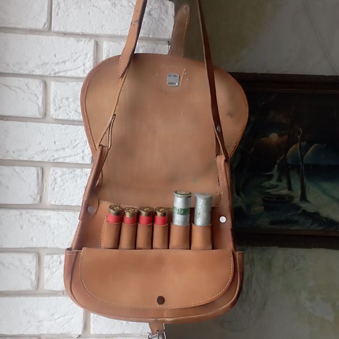 Продам Jägertasche(ягдташ)швейцарский кожаный