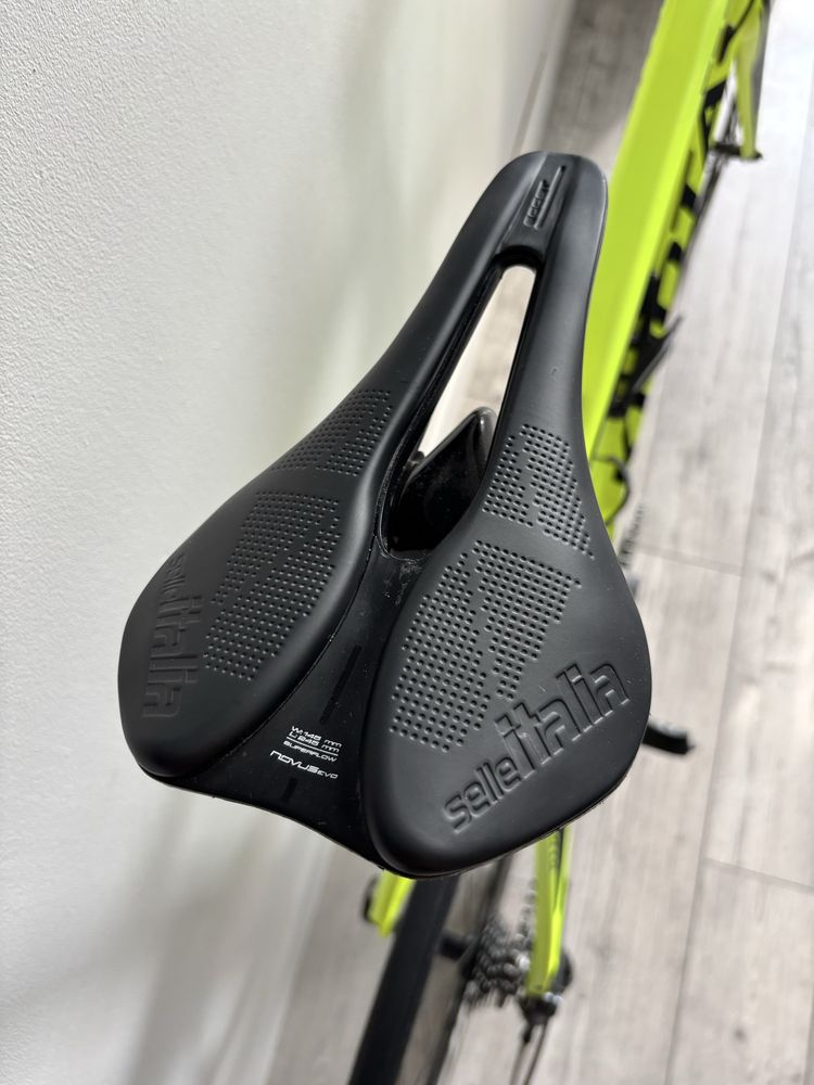 Rower szosowy Kuota Kougar Aero Full Carbon roz. 56