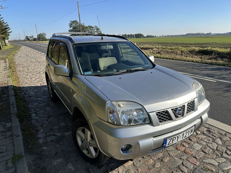 Nissan X-Trail 4x4/2.2/2004r/auto zadbane/gotowe do jazdy
