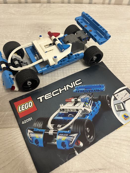 Lego Technik 42091 машина