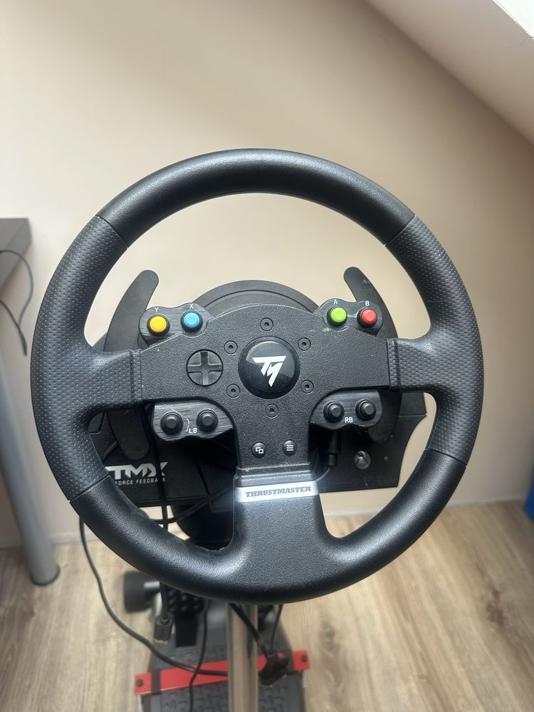 Kierownica thrumaster TMX